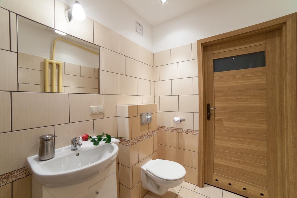 Place 4 You Apartments Kraków Rum bild