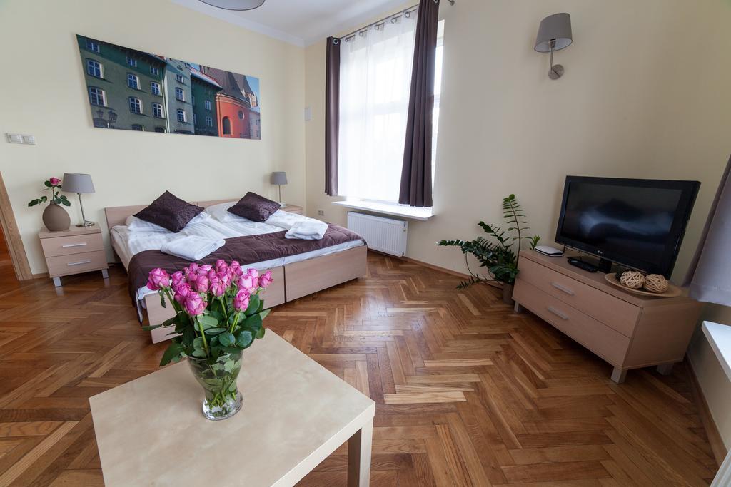 Place 4 You Apartments Kraków Rum bild